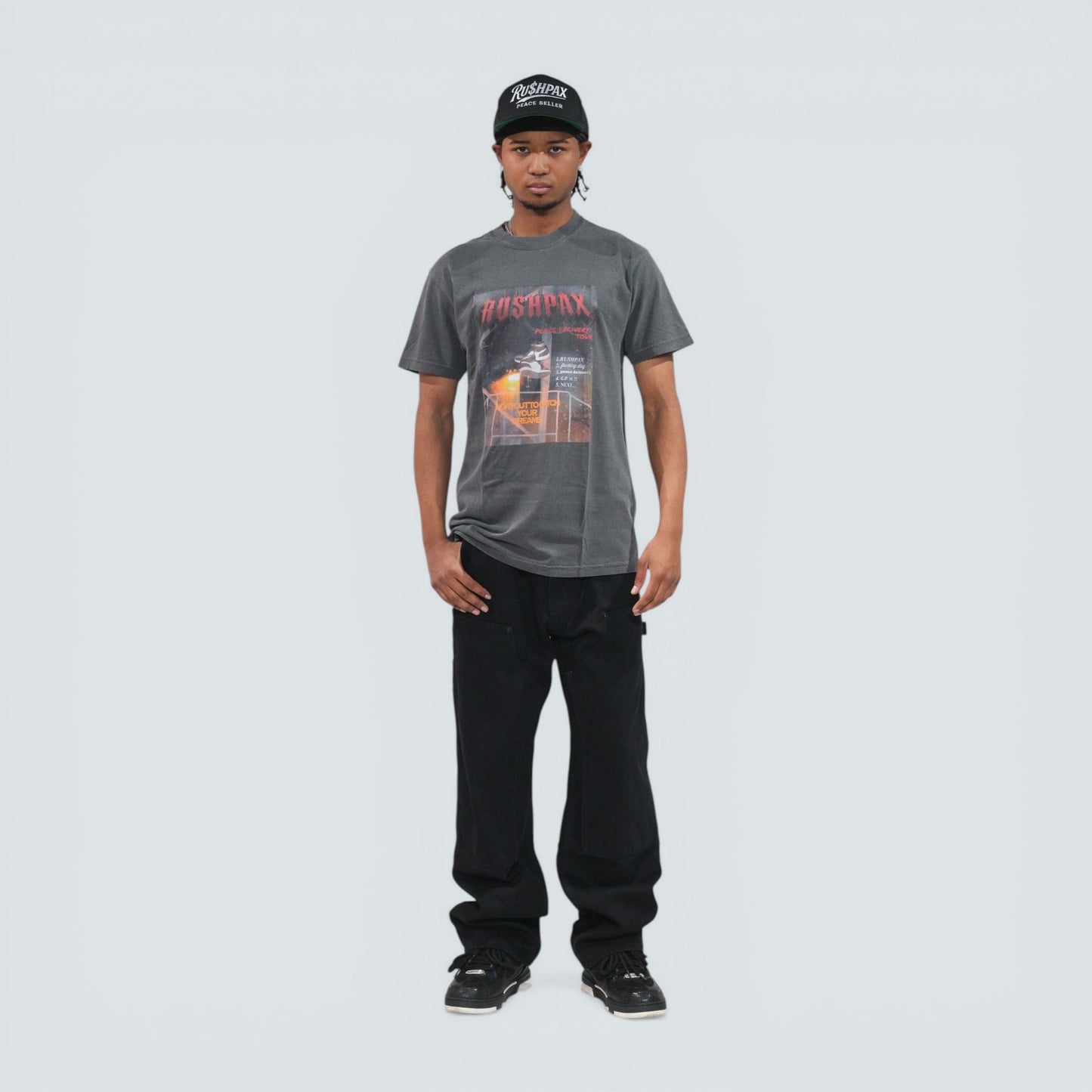 SHOEFITI GRAPHIC TEE