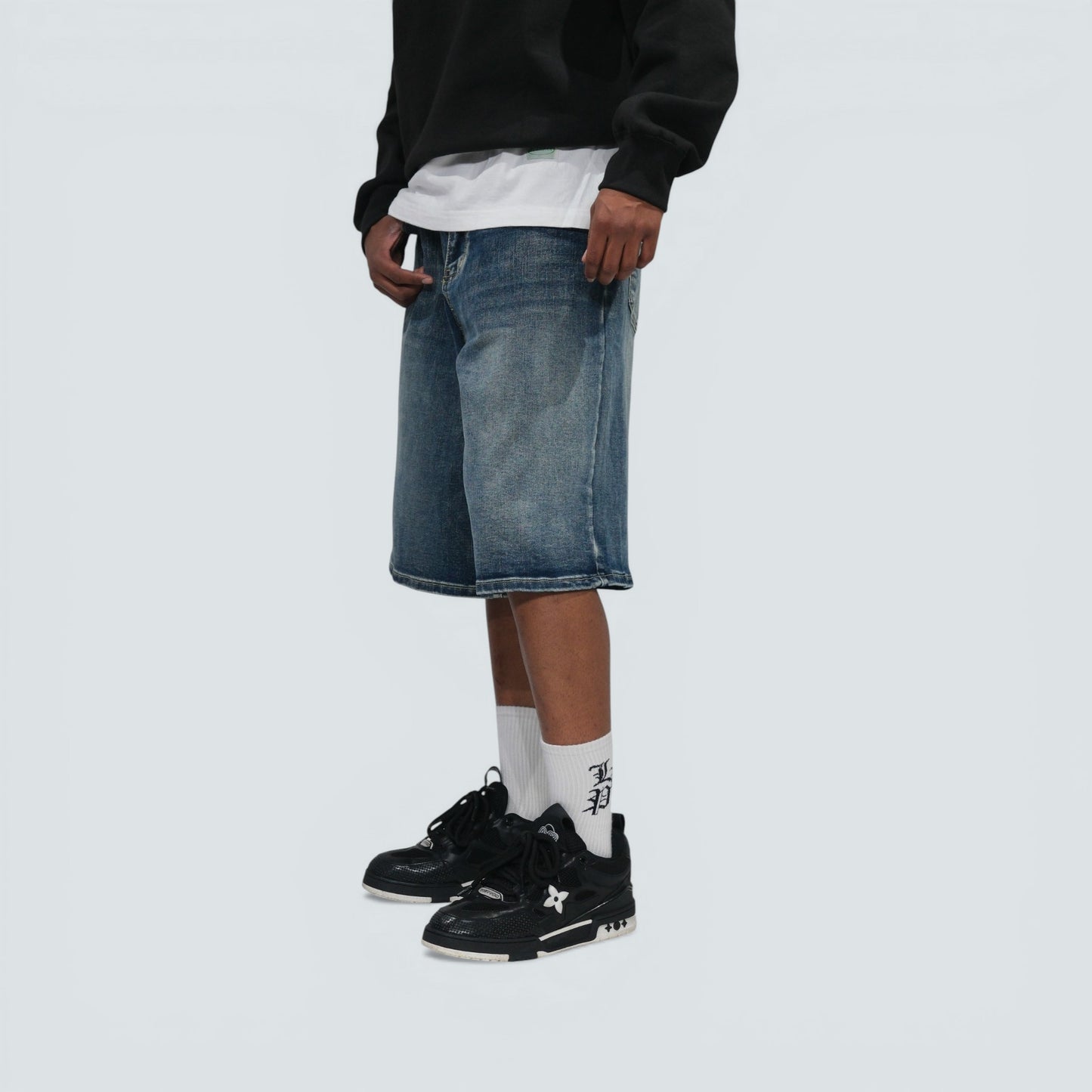 CLASSIC BAGGY FIT SHORTS